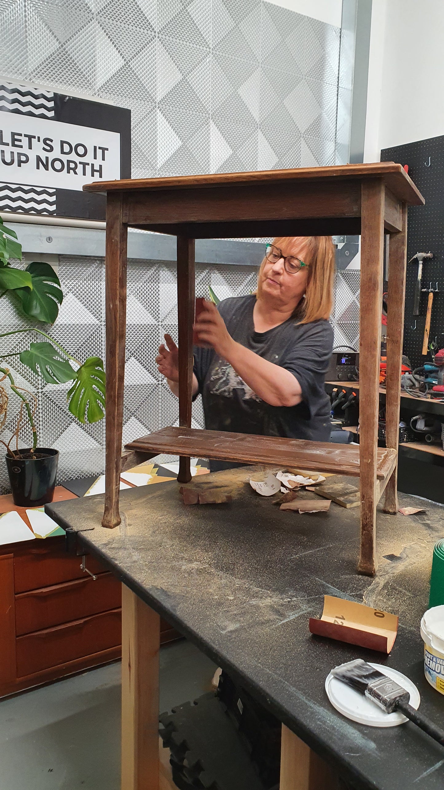 FURNITURE UPCYCLING: Learn to Restore & Restyle Vintage Wood