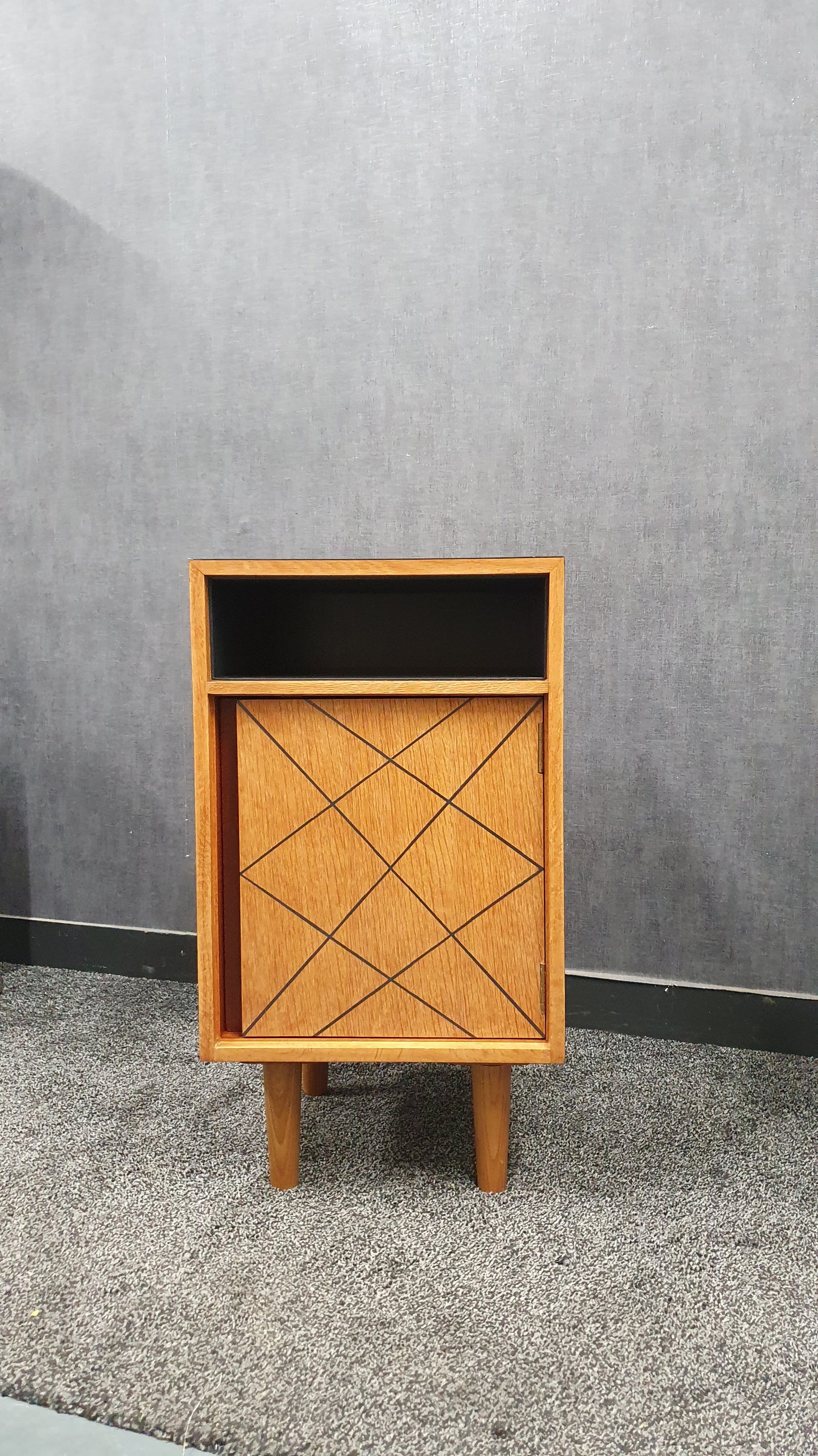 FURNITURE UPCYCLING: Learn to Restore & Restyle Vintage Wood