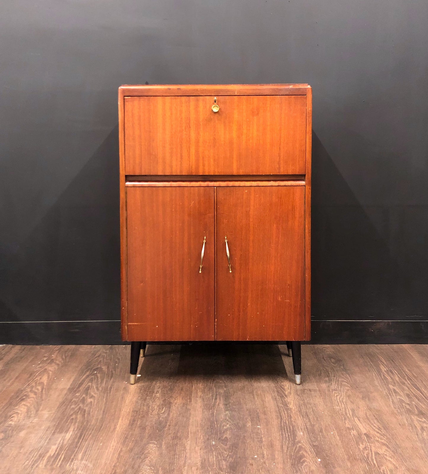 Slim & stylish Mid Century open front Drinks Cabinet