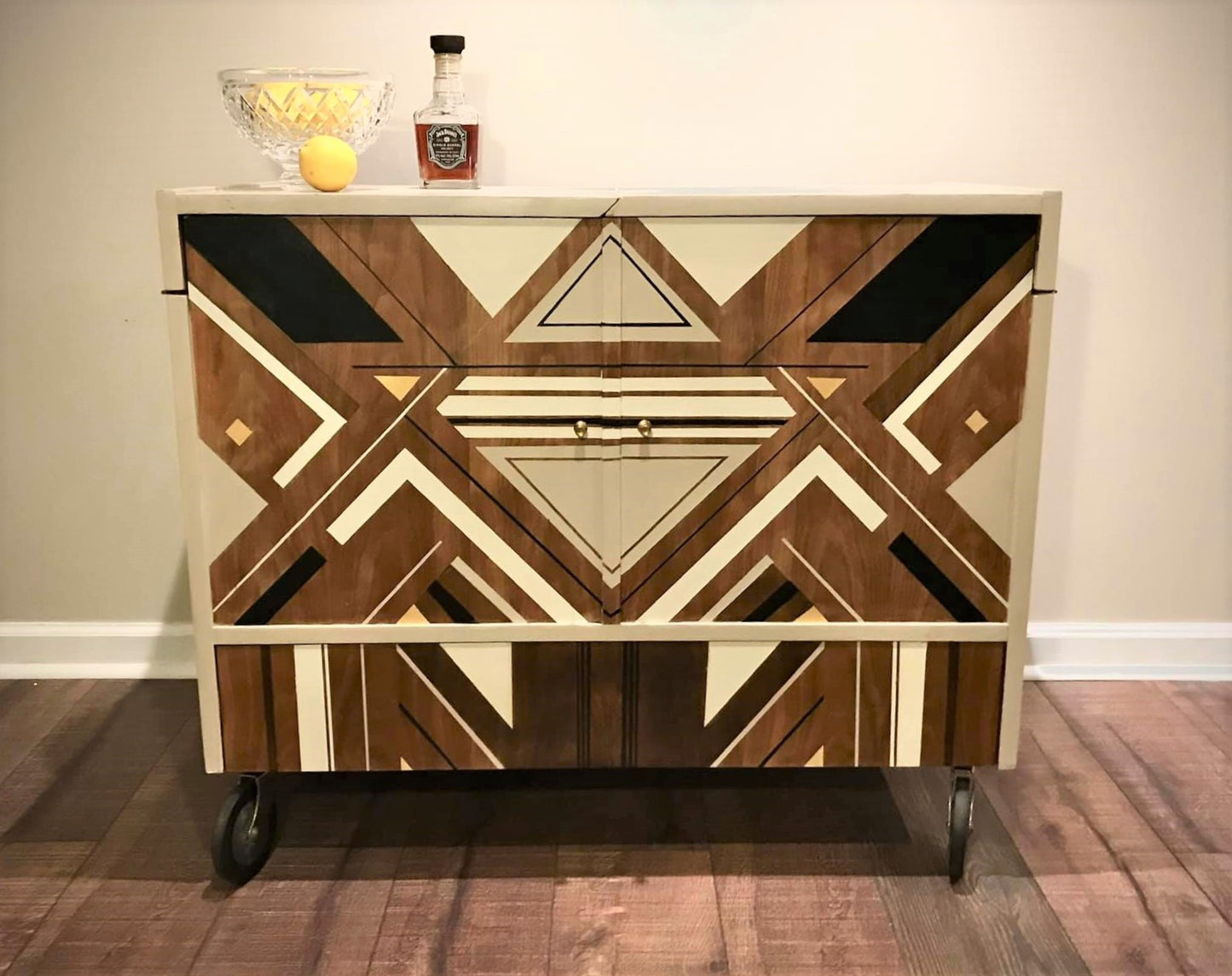 ONLINE COURSE: Cutting Edge Furniture Upcycling with Done up North