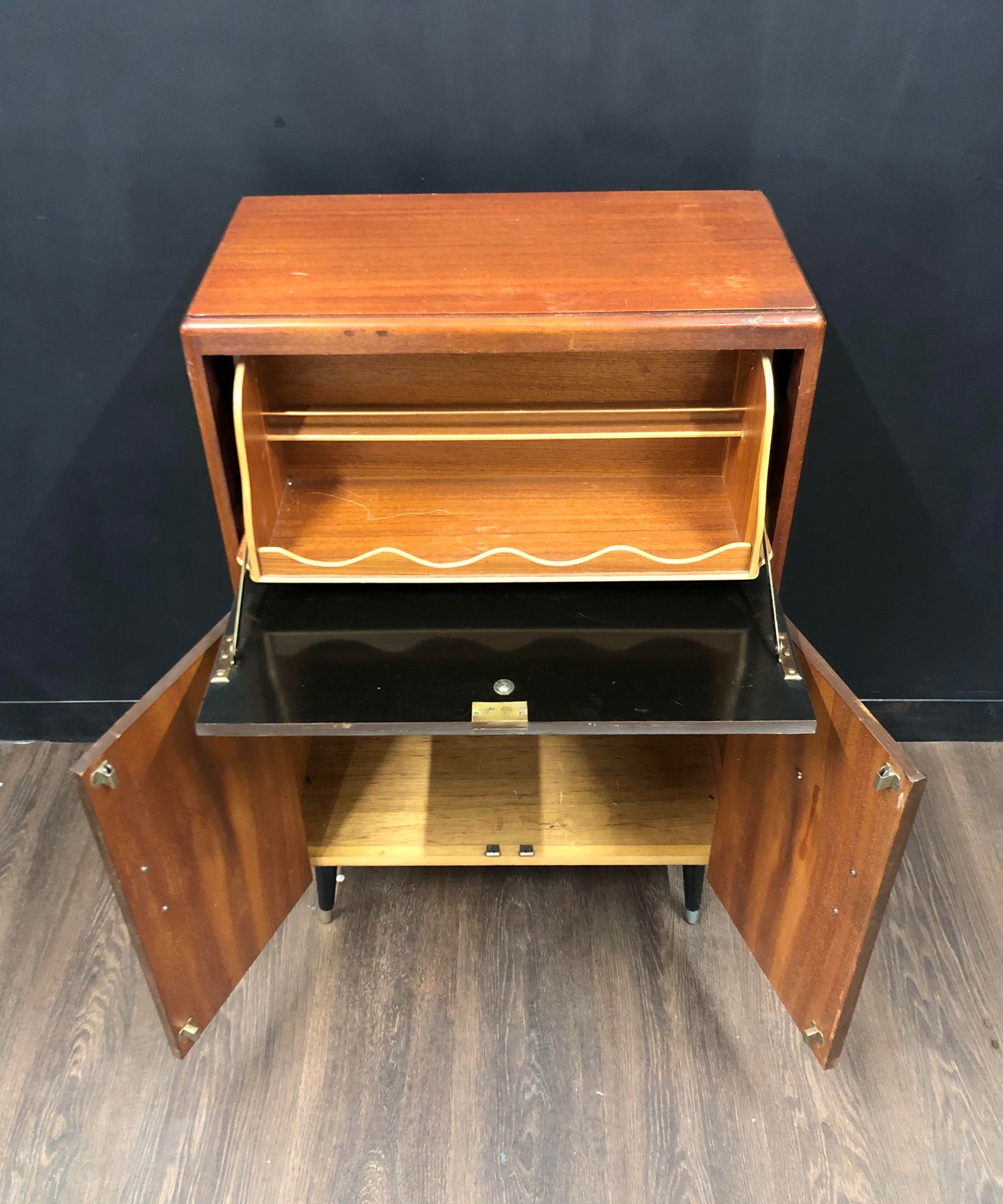 Slim & stylish Mid Century open front Drinks Cabinet