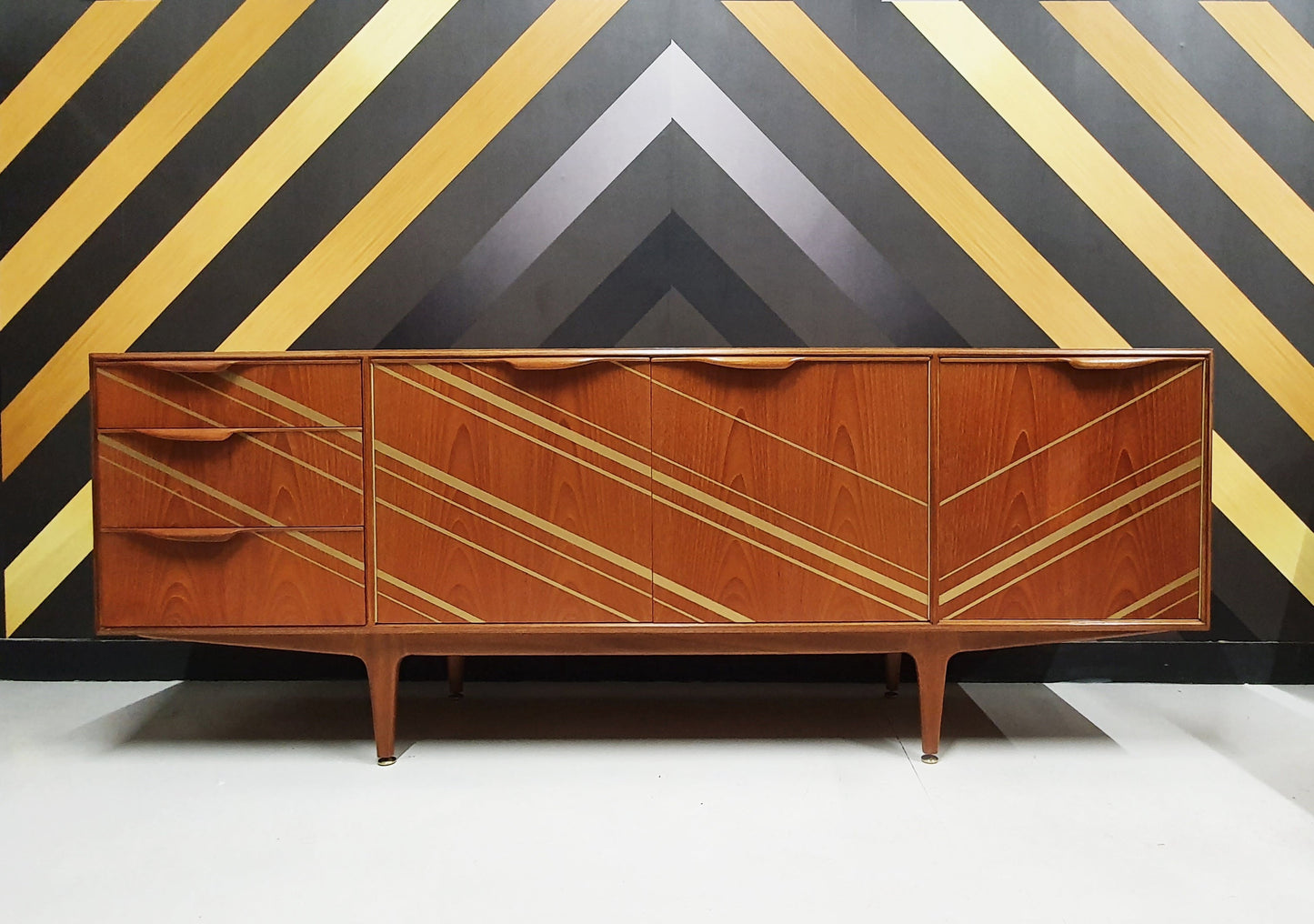 ONLINE COURSE: Confidently Restore & Refinish Vintage Wood Furniture